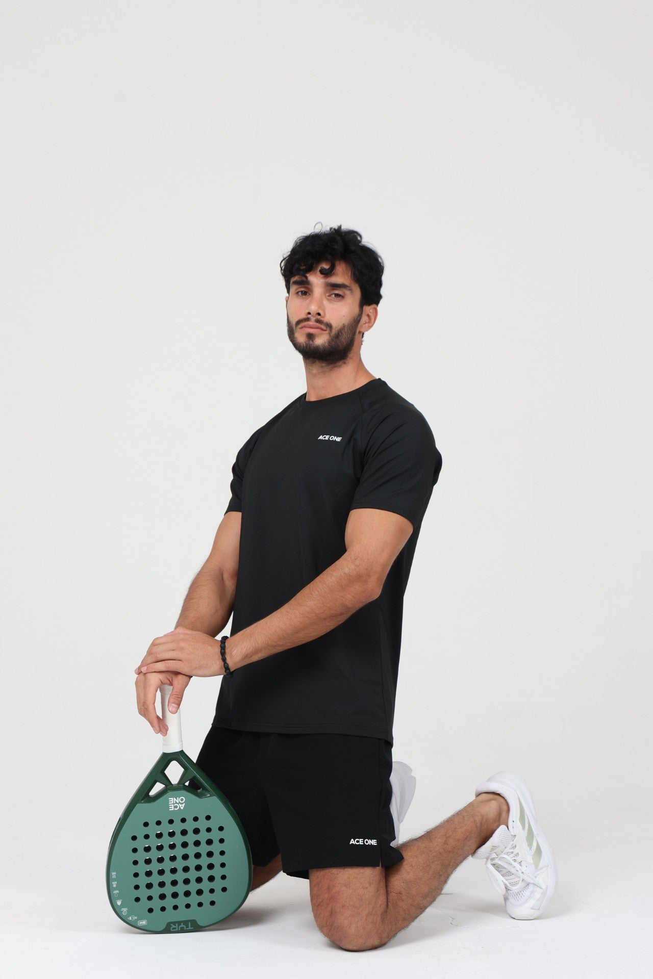Raquette padel ACE ONE TŸR Green gros plan face carbone 3K