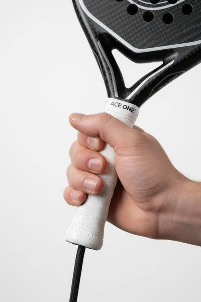 Overgrip padel ACE ONE Pro-Line gros plan surface perforée